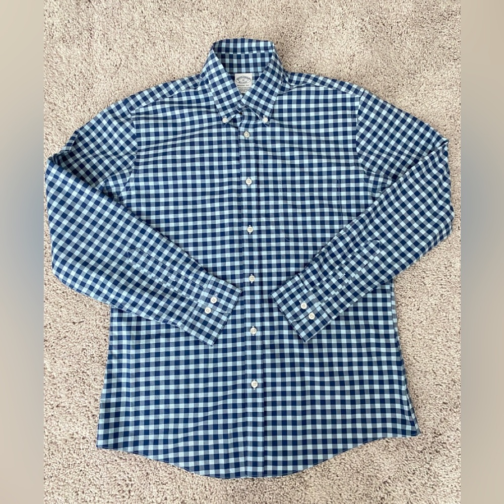 SOLD! Brooks Brothers REGENT Mens M Long Sleeve Non Iron